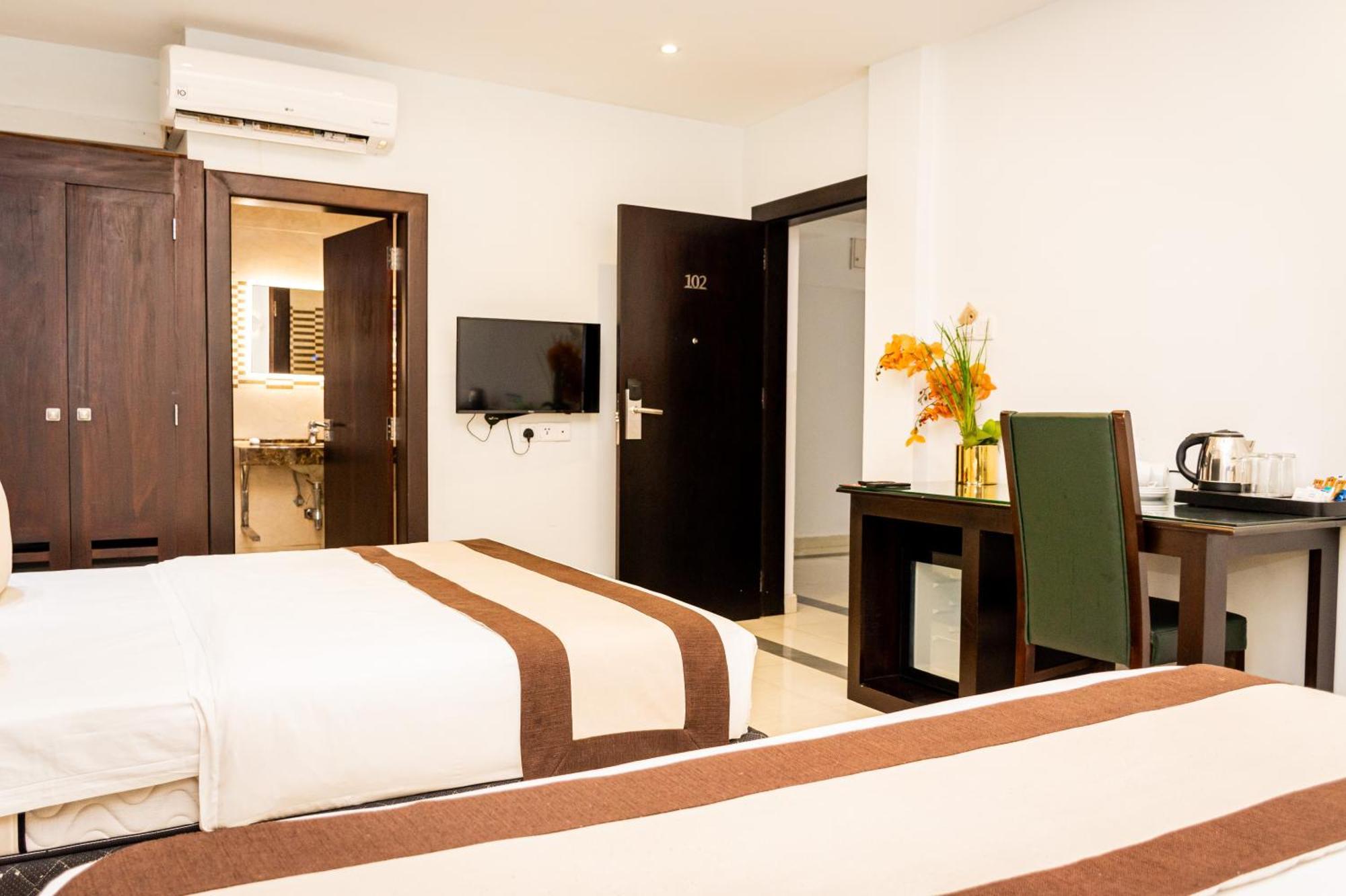 Viveka Hotel Colombo Kalubowila West Buitenkant foto